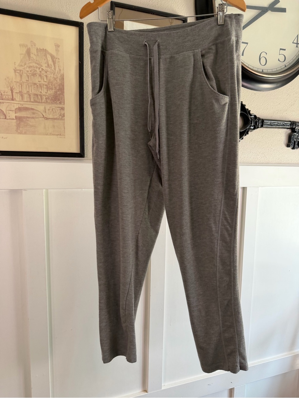 Comfy Women’s Lounge Pants Sz Lg k510